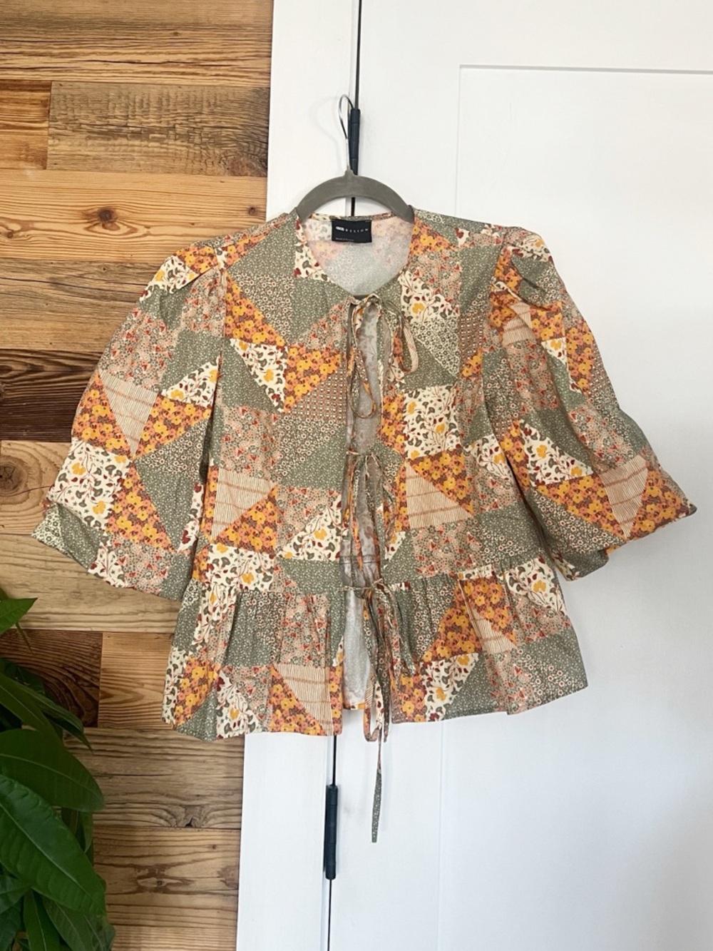 ASOS DESIGN Cotton Poplin Tie Front Patchwork Cottagecore Puff Sleeve Top XS - Picture 3 of 5